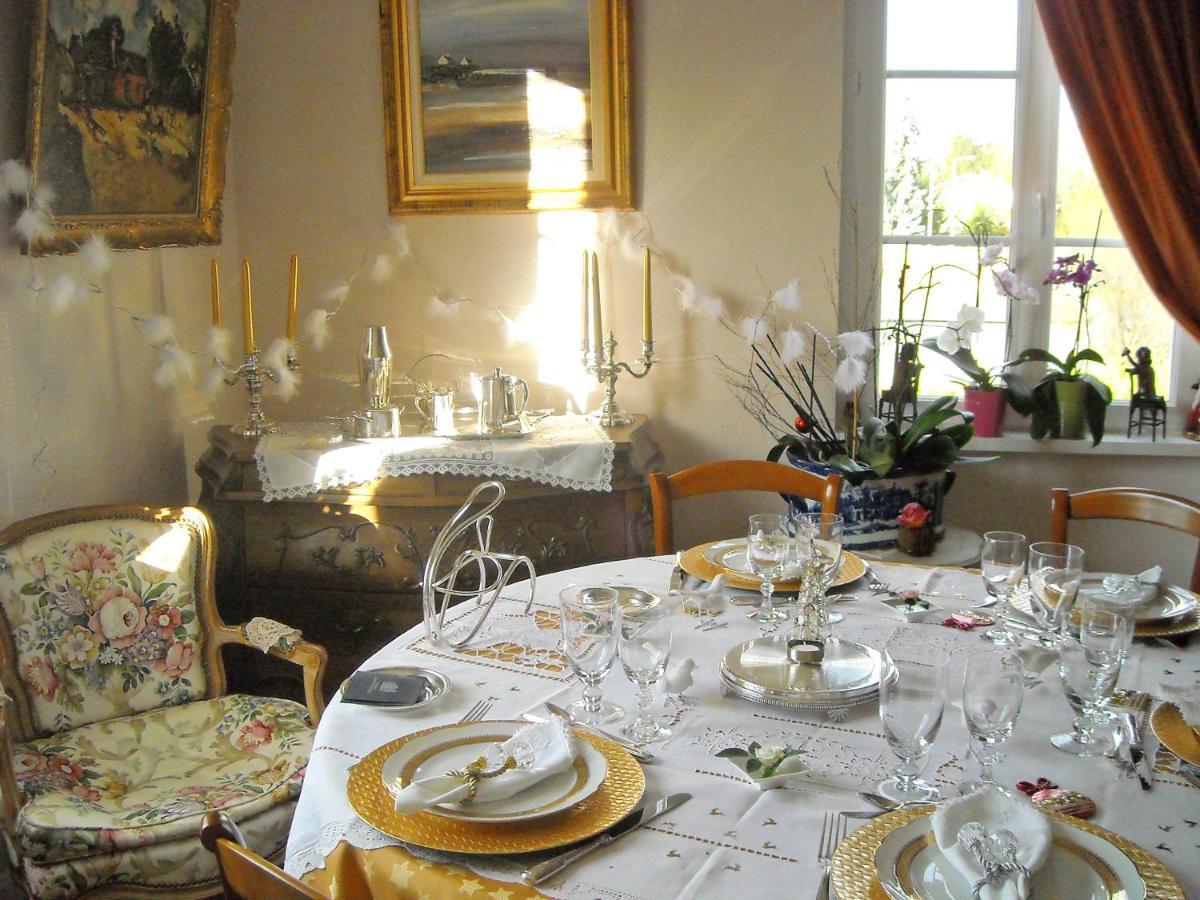Maison De Retraite Vertaizon エクステリア 写真